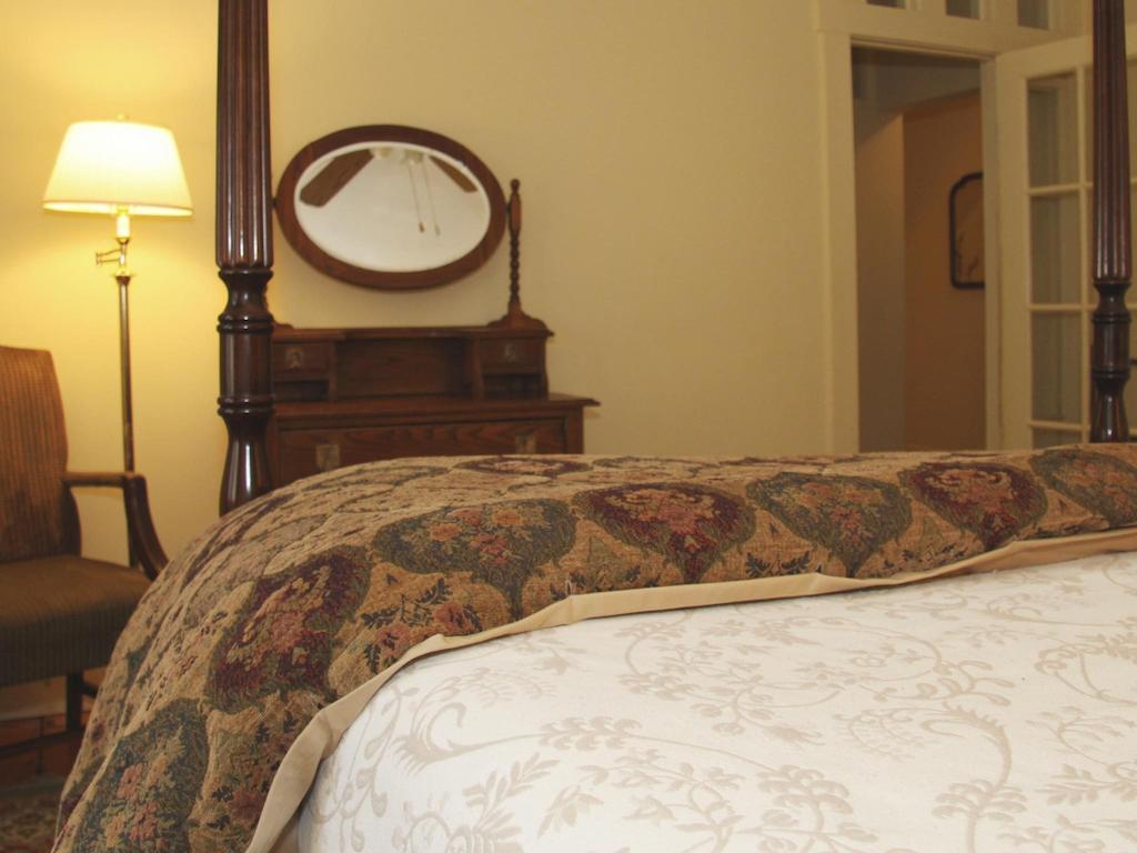 The Notchland Inn Bartlett Room photo