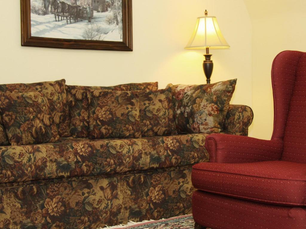 The Notchland Inn Bartlett Room photo