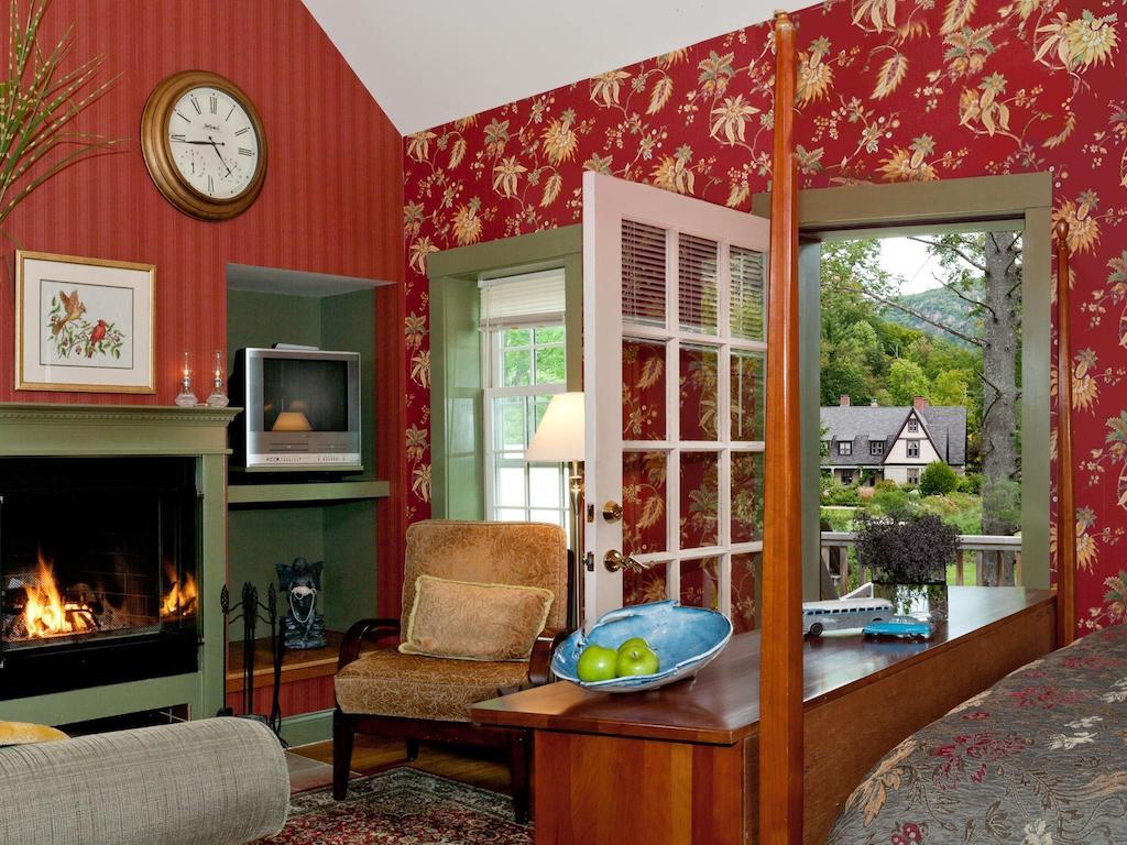 The Notchland Inn Bartlett Room photo